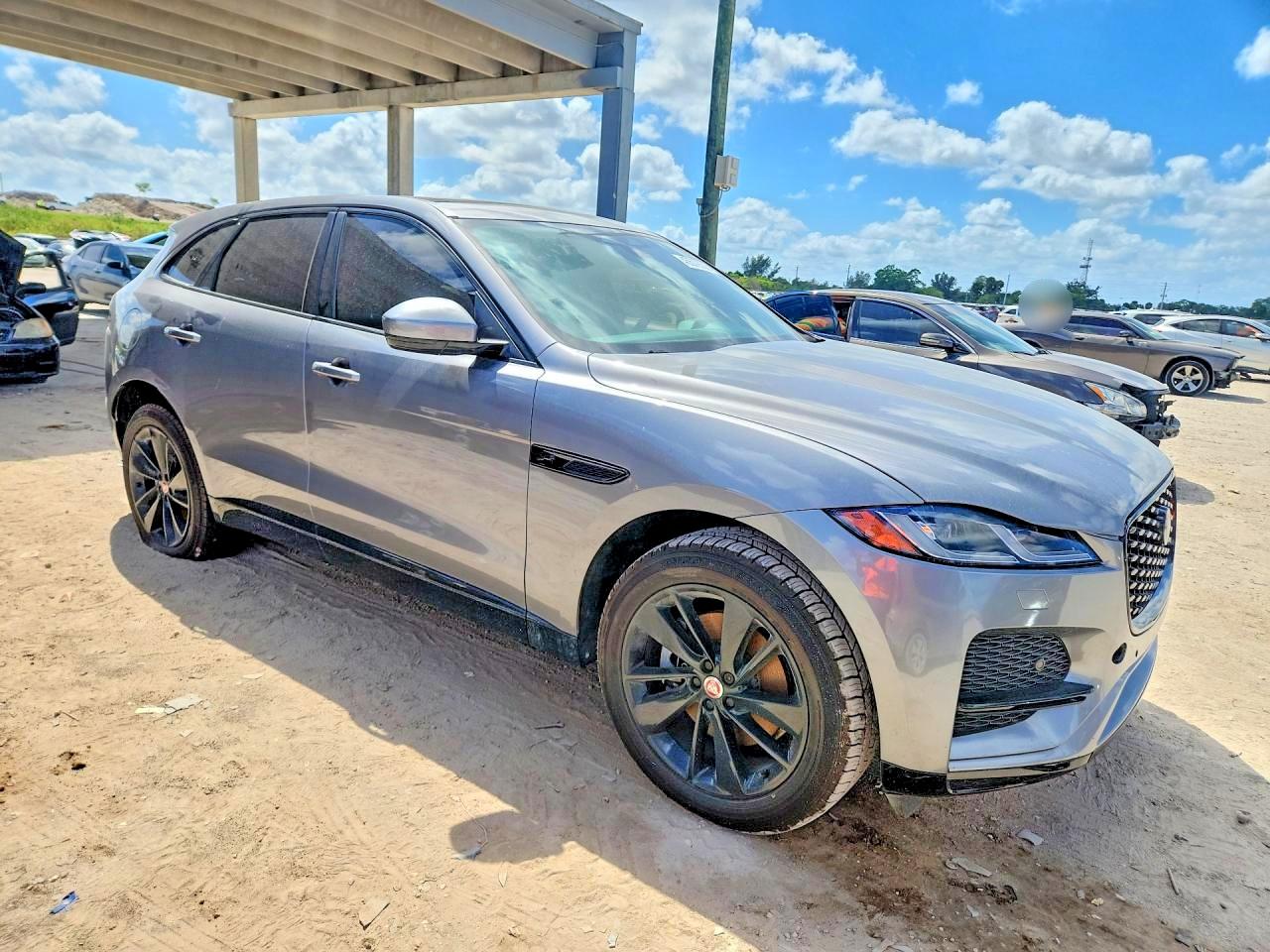 Jaguar F-PACE S