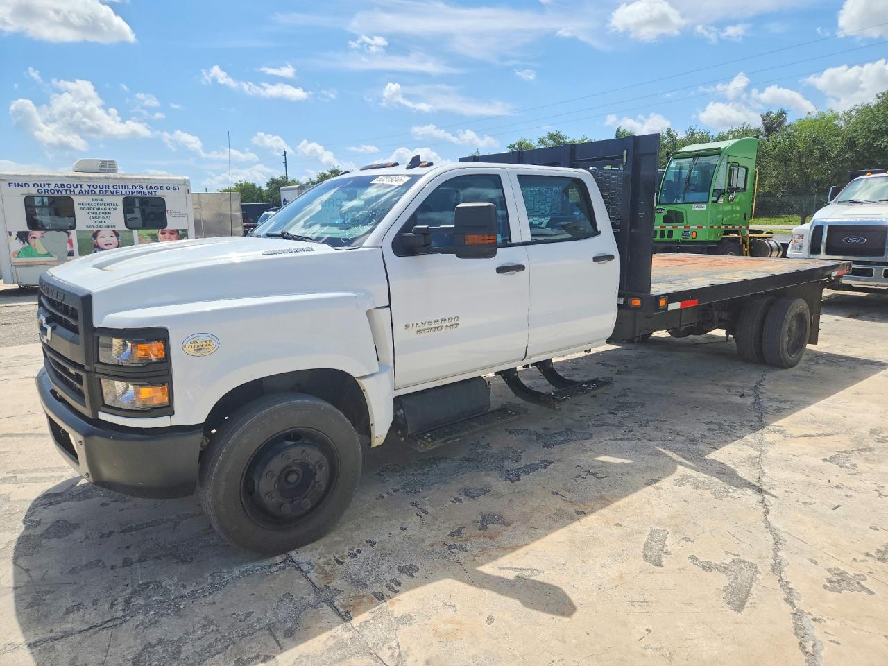 Salvage Chevrolet Silverado Image