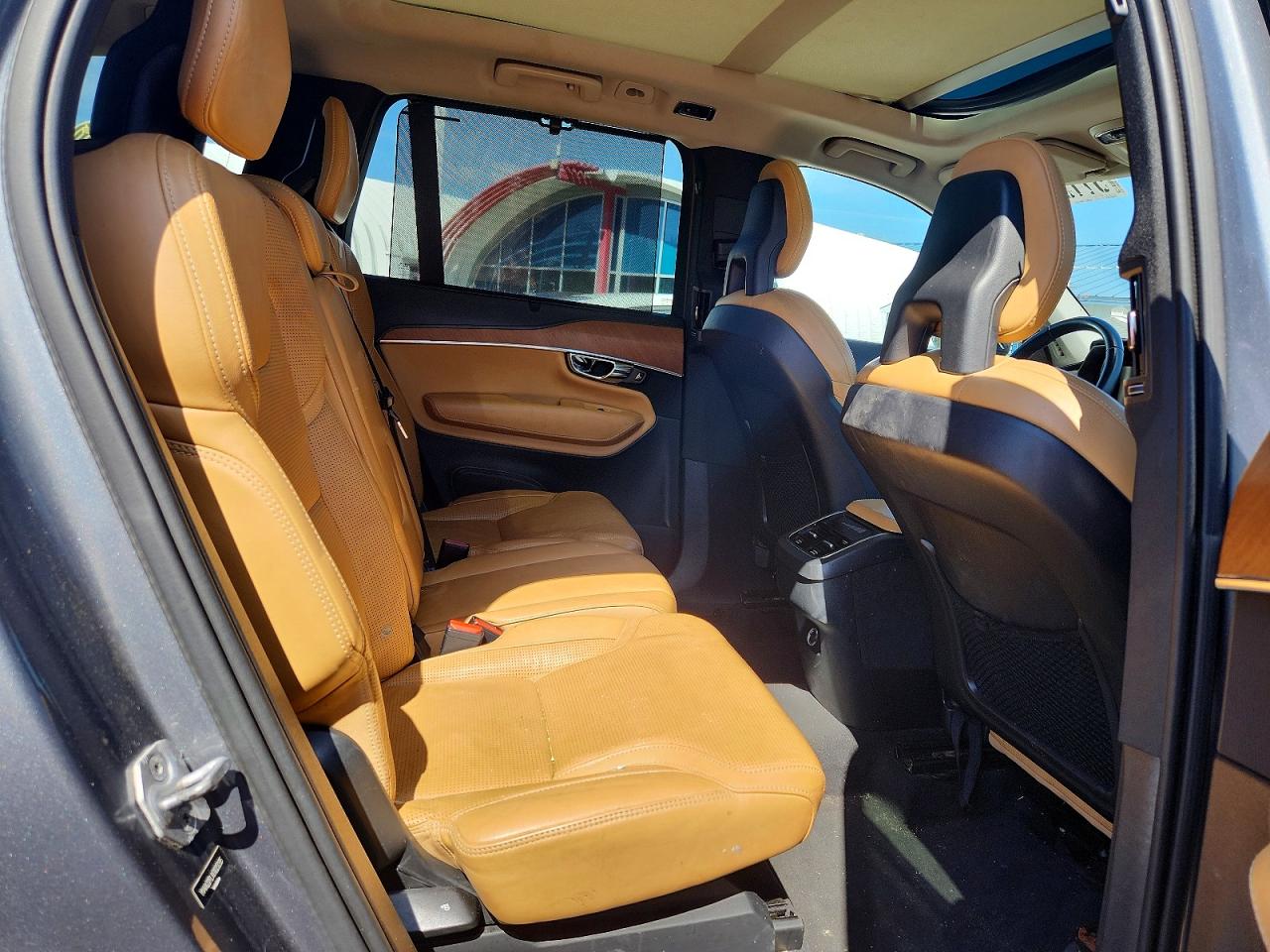Volvo XC90 T6