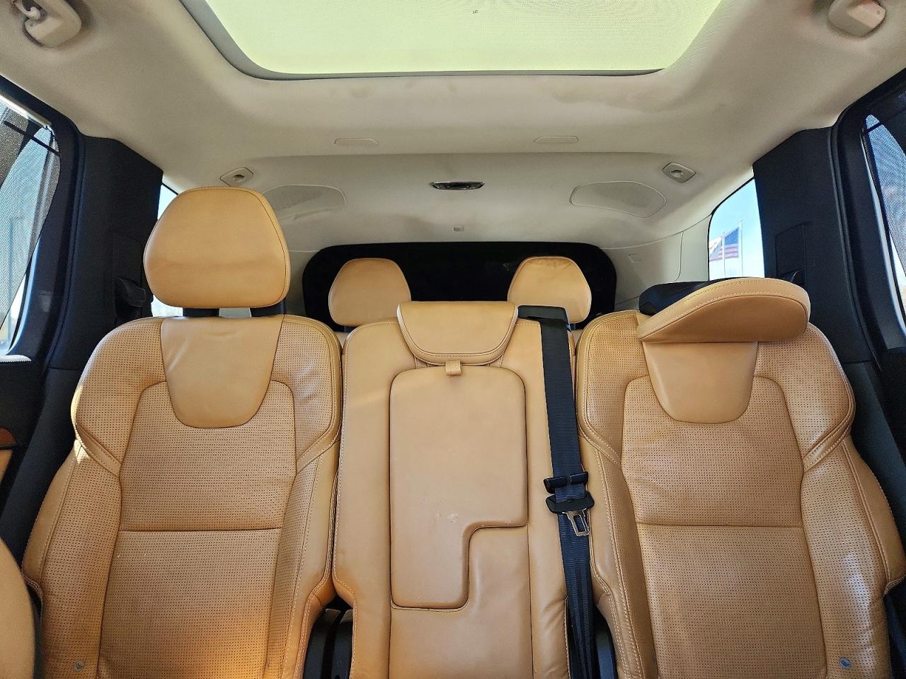 Volvo XC90 T6