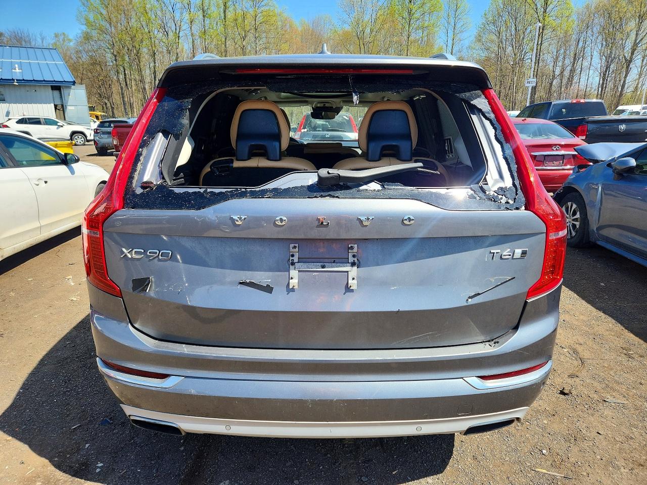 Volvo XC90 T6