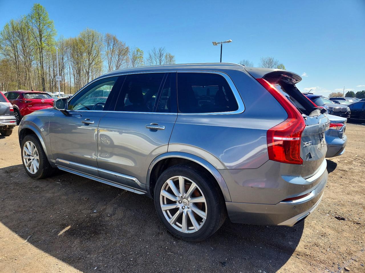 Volvo XC90 T6