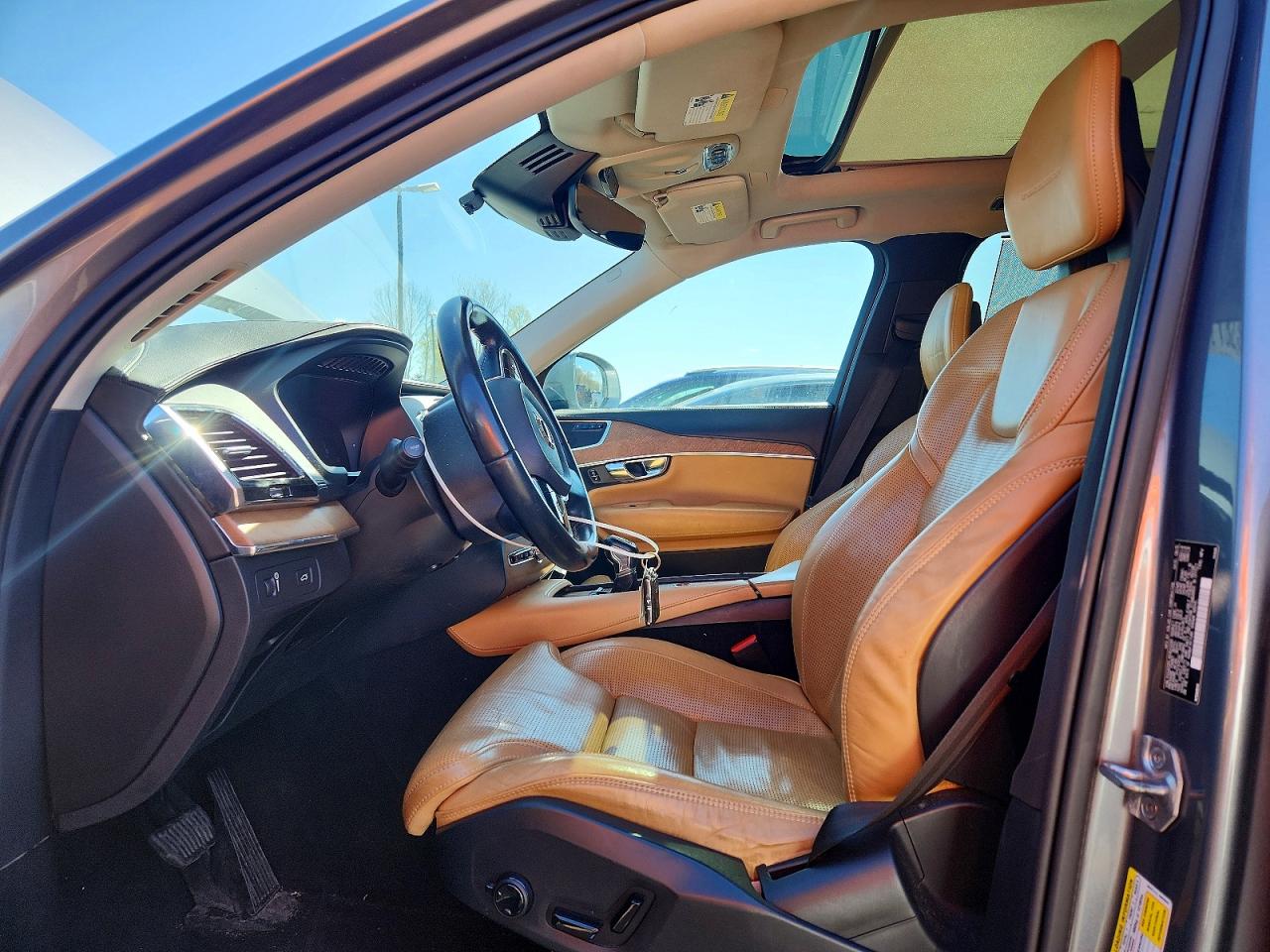 Volvo XC90 T6