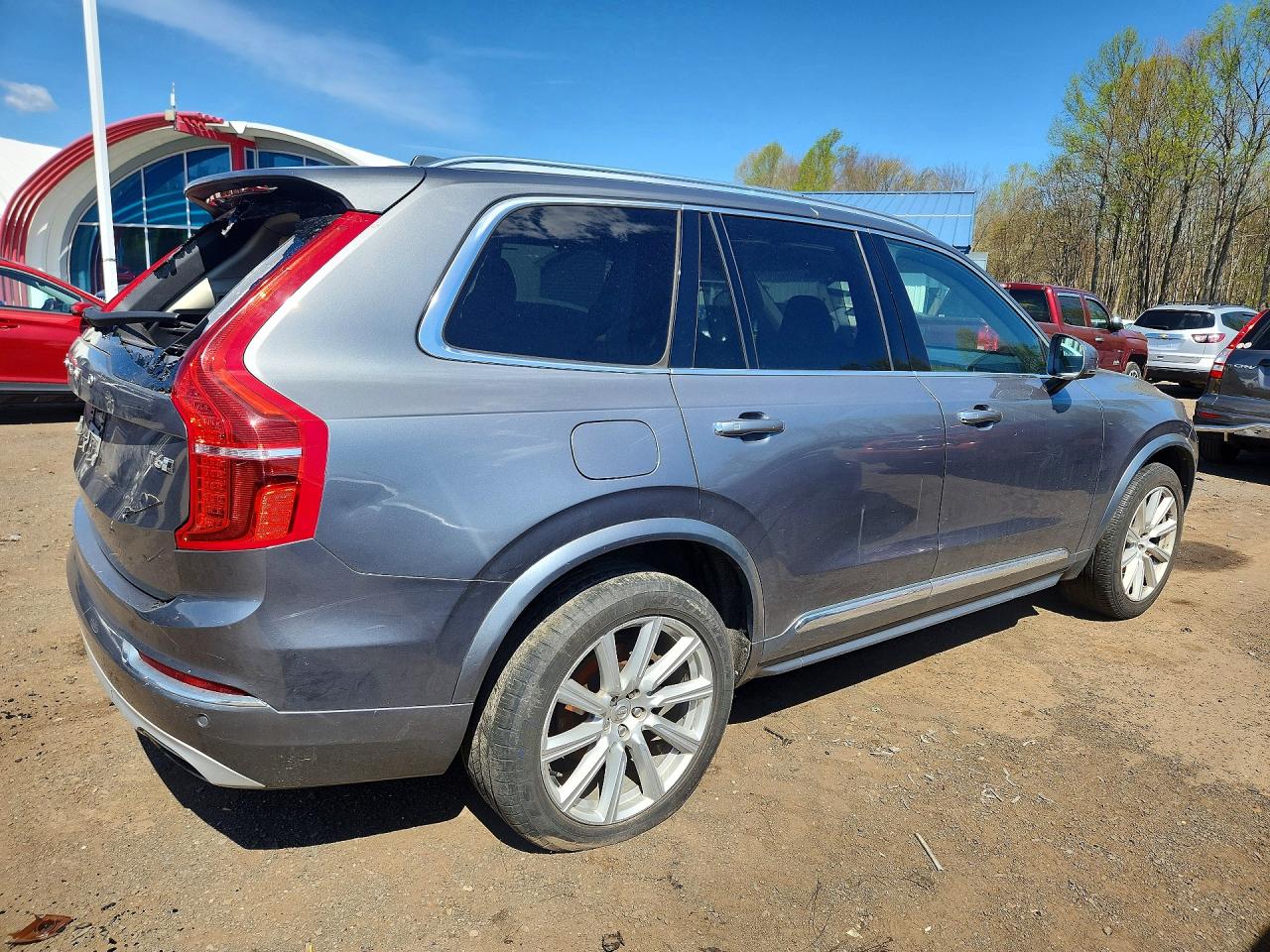 Volvo XC90 T6
