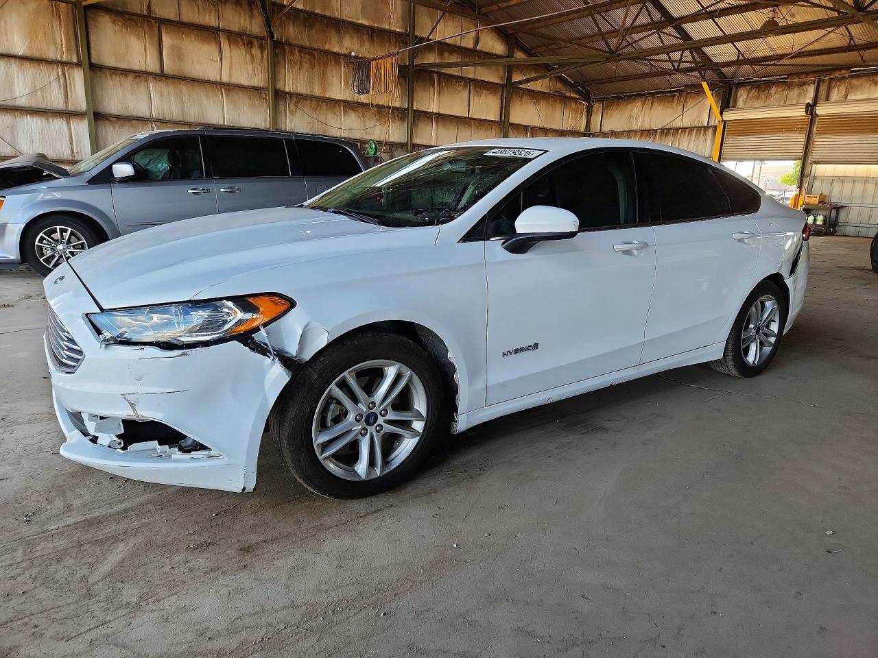 Salvage Ford Fusion Image