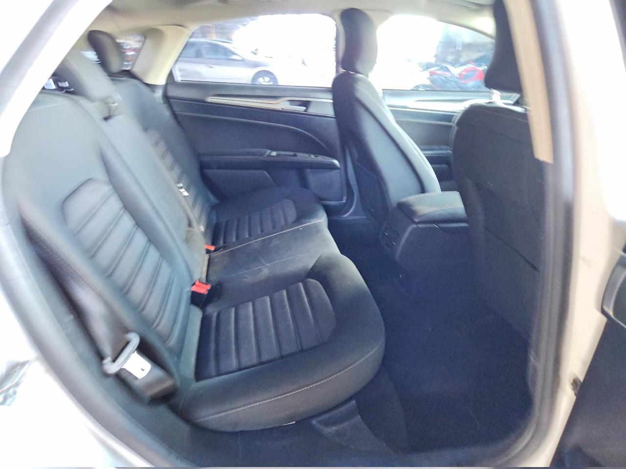 Ford Fusion Se Hybrid