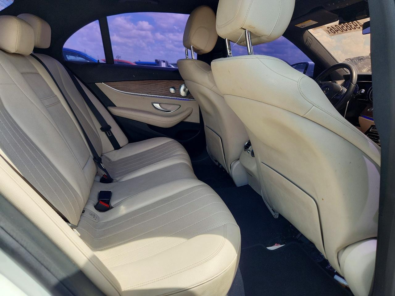 Mercedes-Benz E-Class 300 4matic