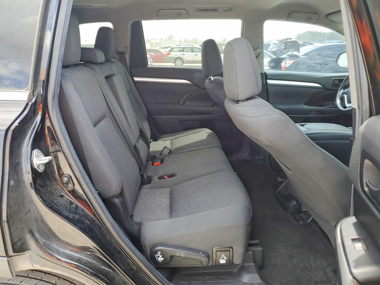 Toyota Highlander Le