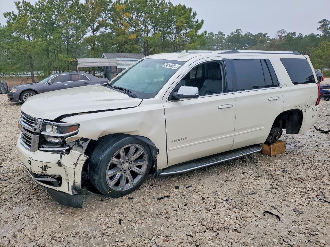 Salvage Chevrolet Tahoe Image