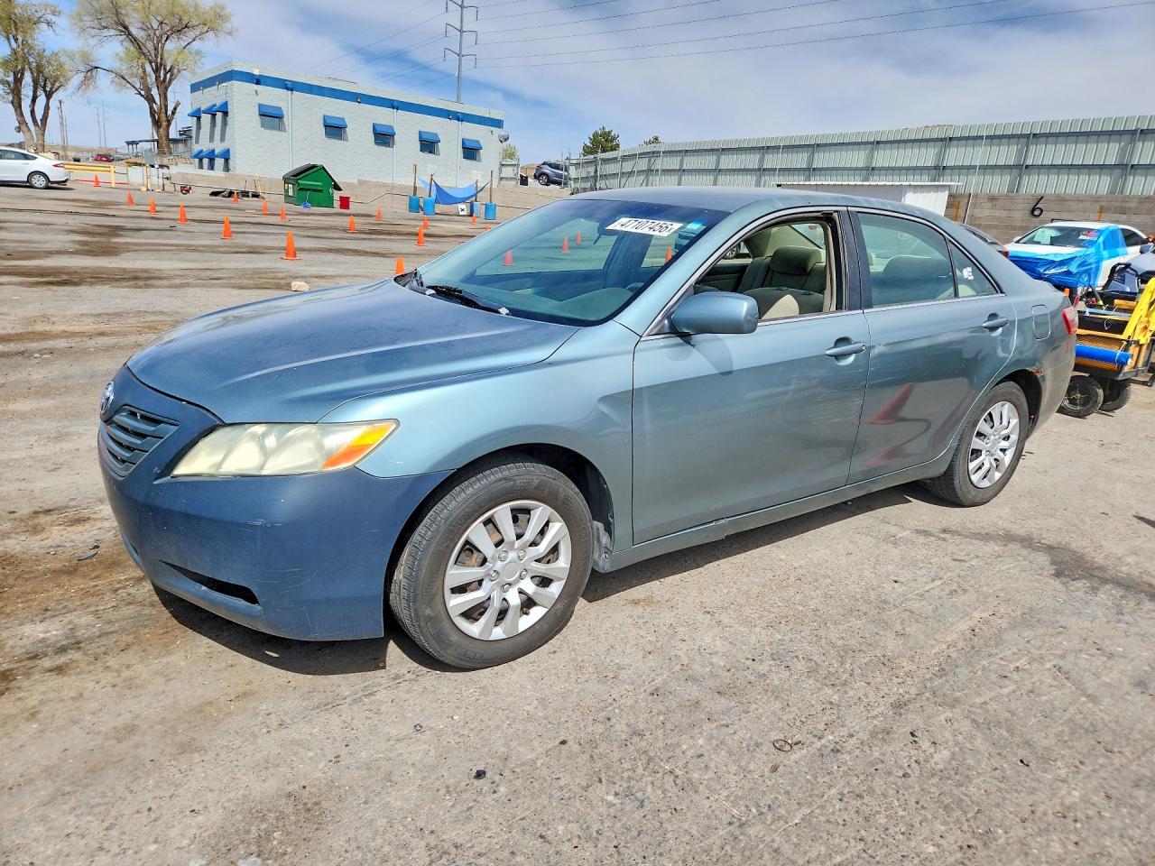 Salvage Toyota Camry Image