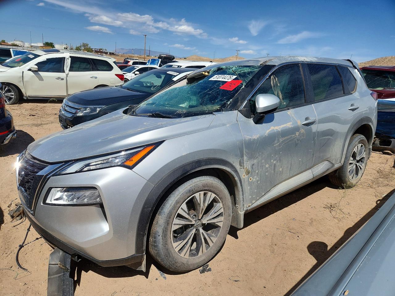 Salvage Nissan Rogue Image