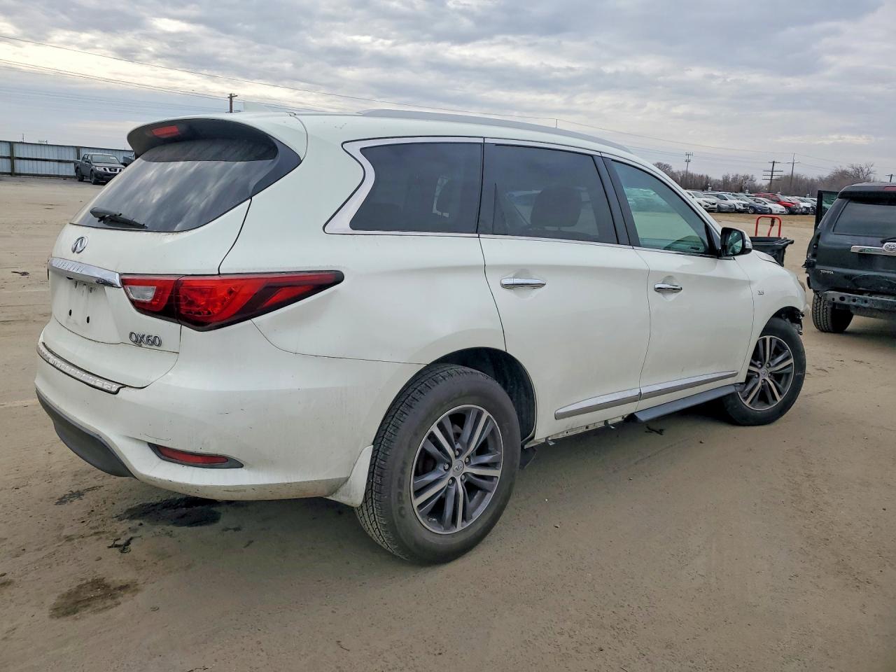 INFINITI Qx