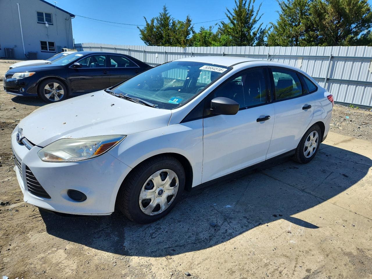 Salvage Ford Focus Image
