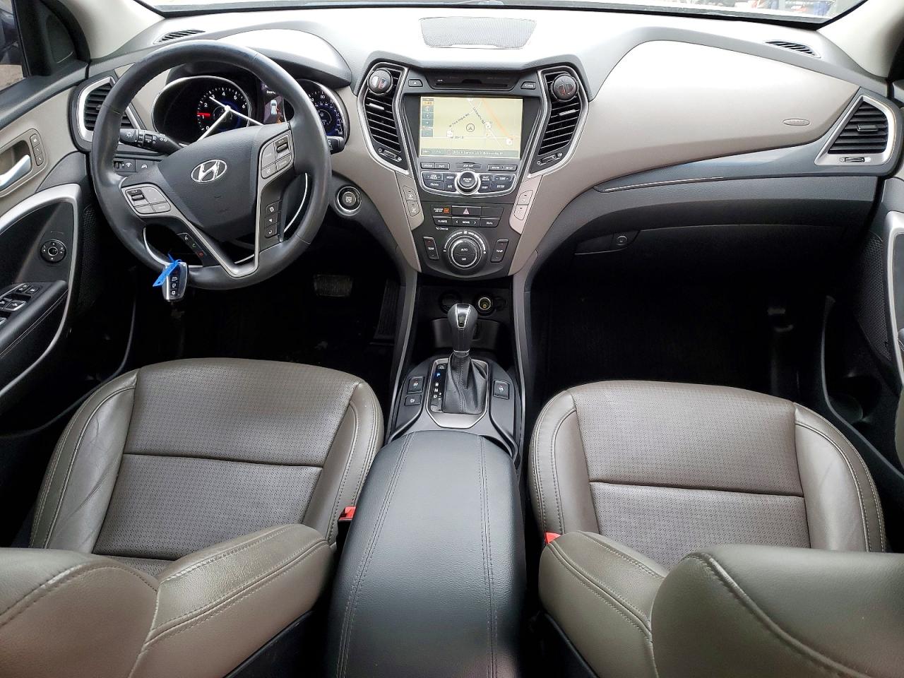 Hyundai SANTA FE