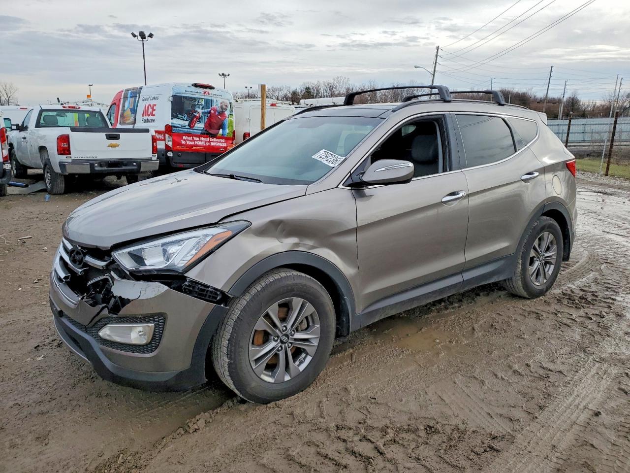 Salvage Hyundai SANTA FE Image