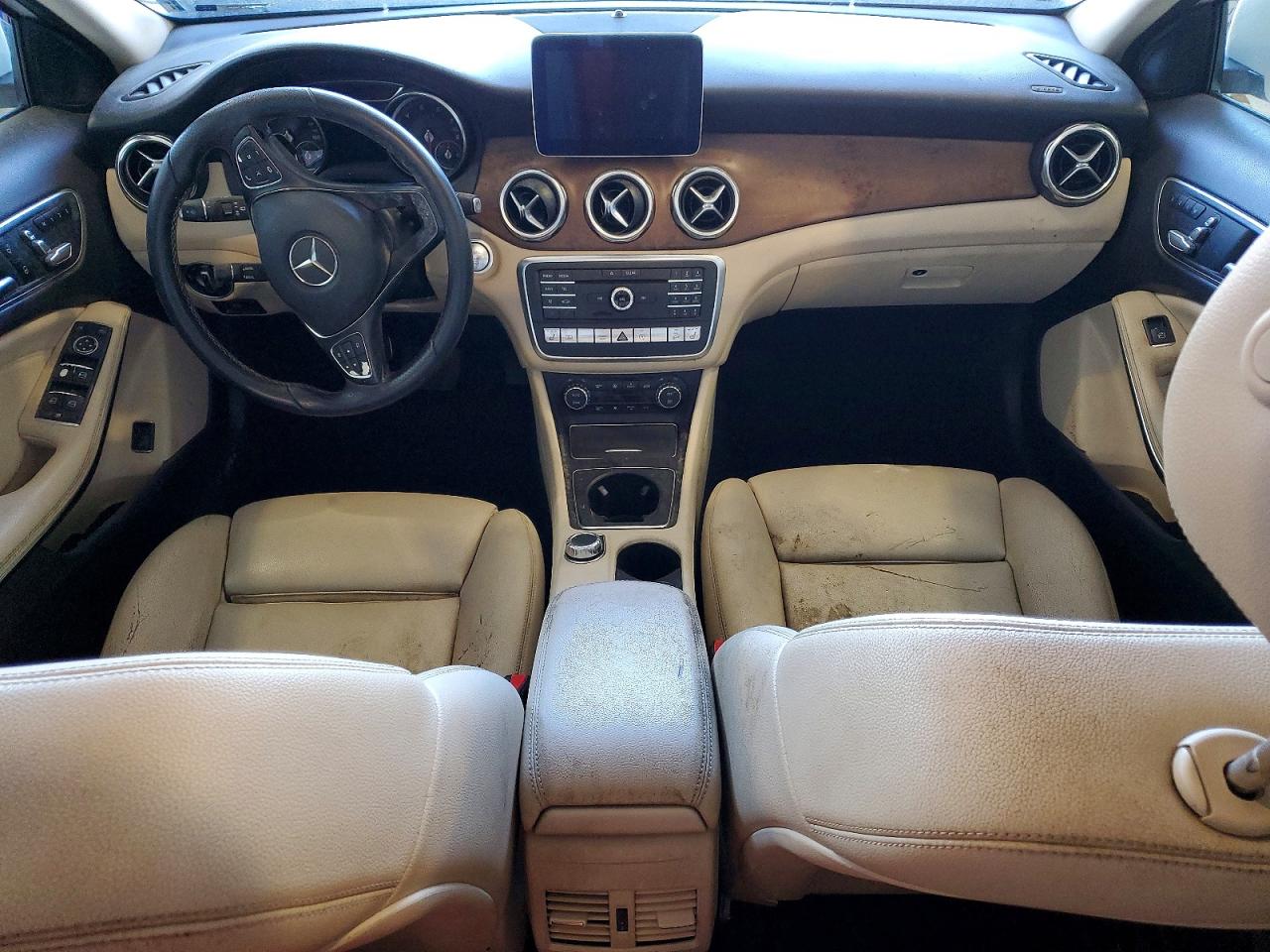 Mercedes-Benz GLA 250 4matic