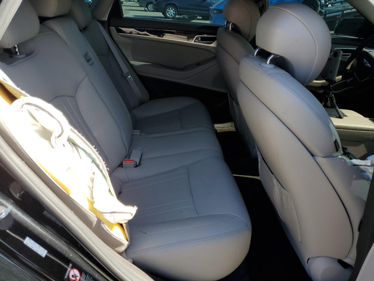 Genesis G80 Base