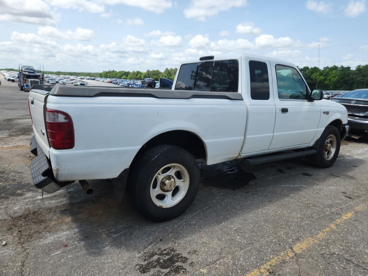 Ford Ranger Super Cab