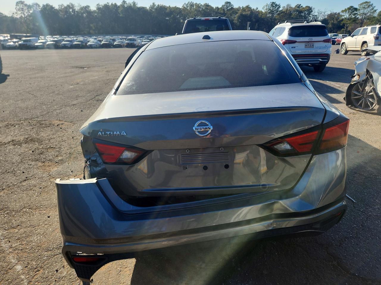 Nissan Altima S