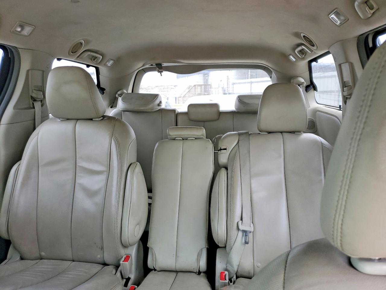 Toyota Sienna Xle 8-passenger