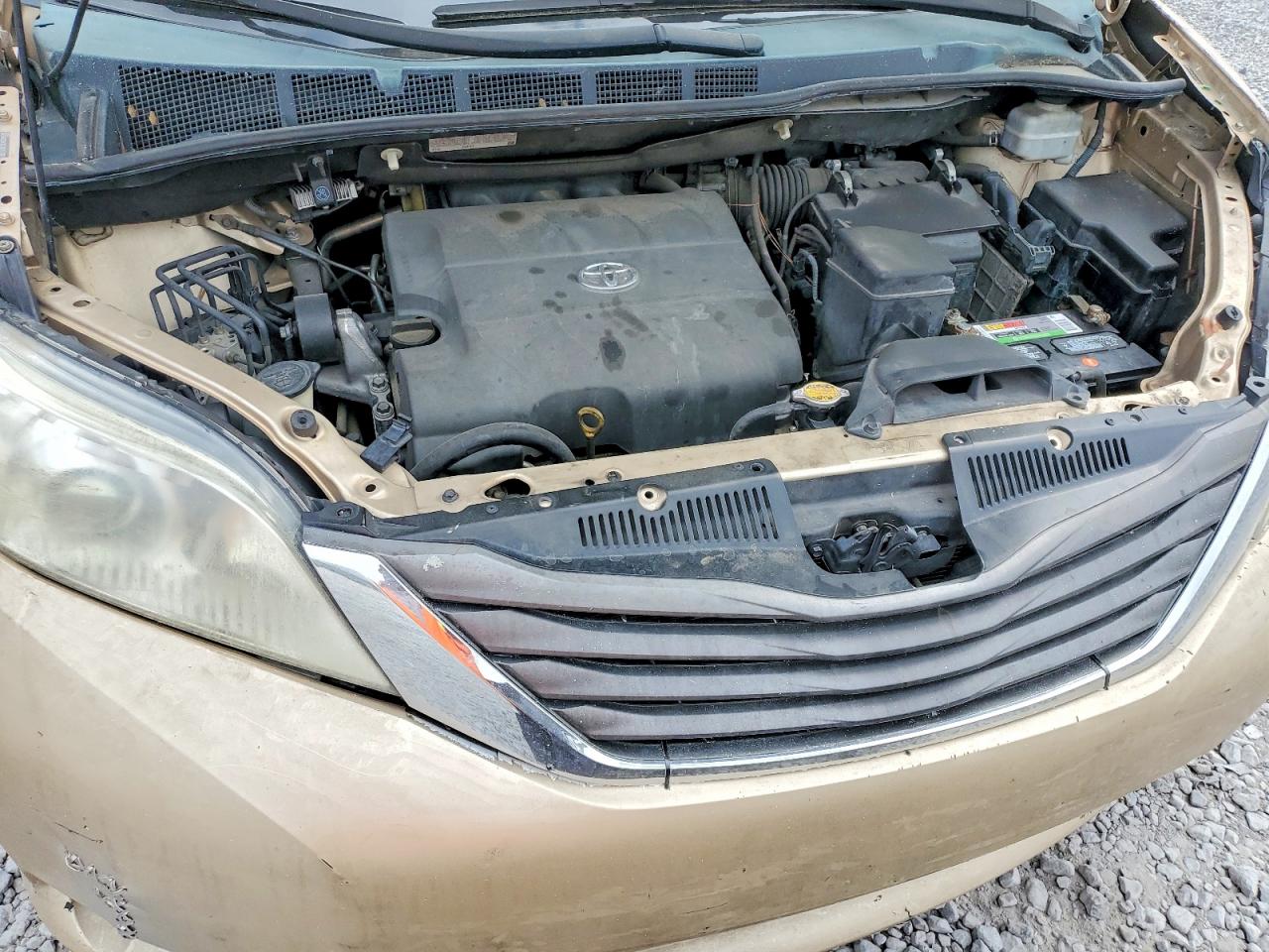 Toyota Sienna Xle 8-passenger