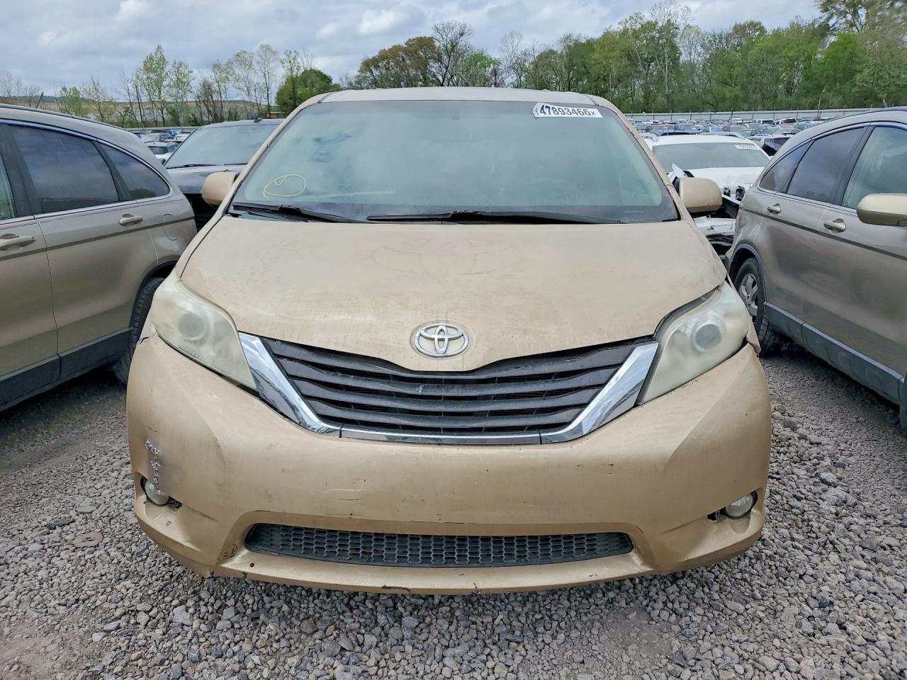 Toyota Sienna Xle 8-passenger