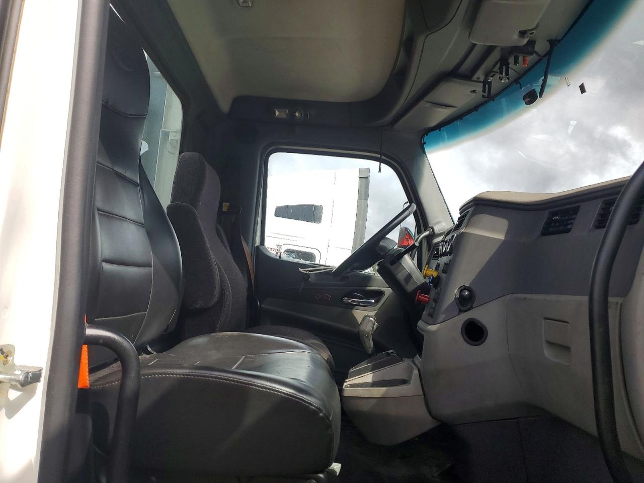 Peterbilt 579