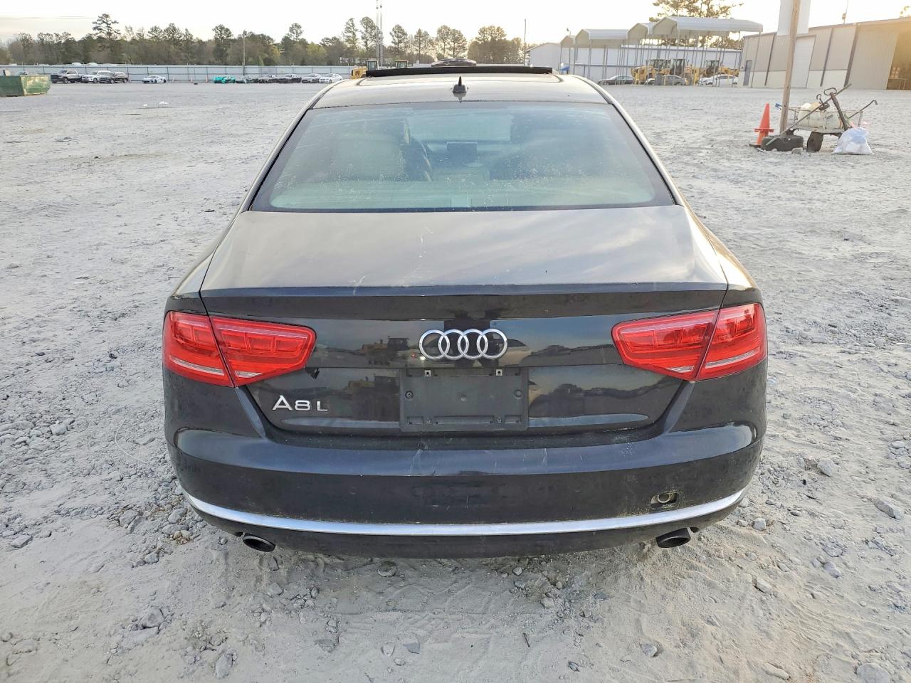 Audi A8 L Quattro