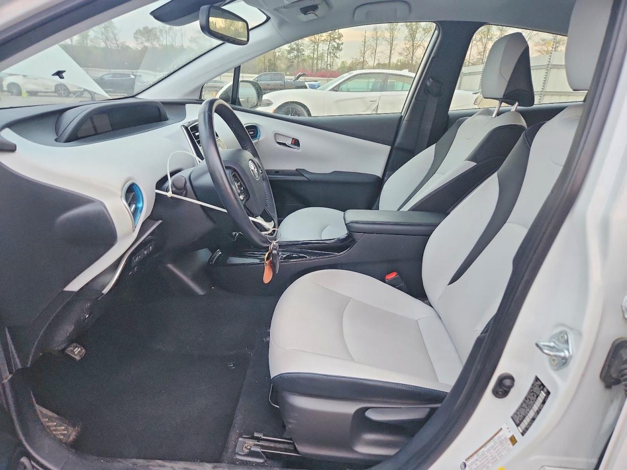 Toyota Prius Xle Awd-e