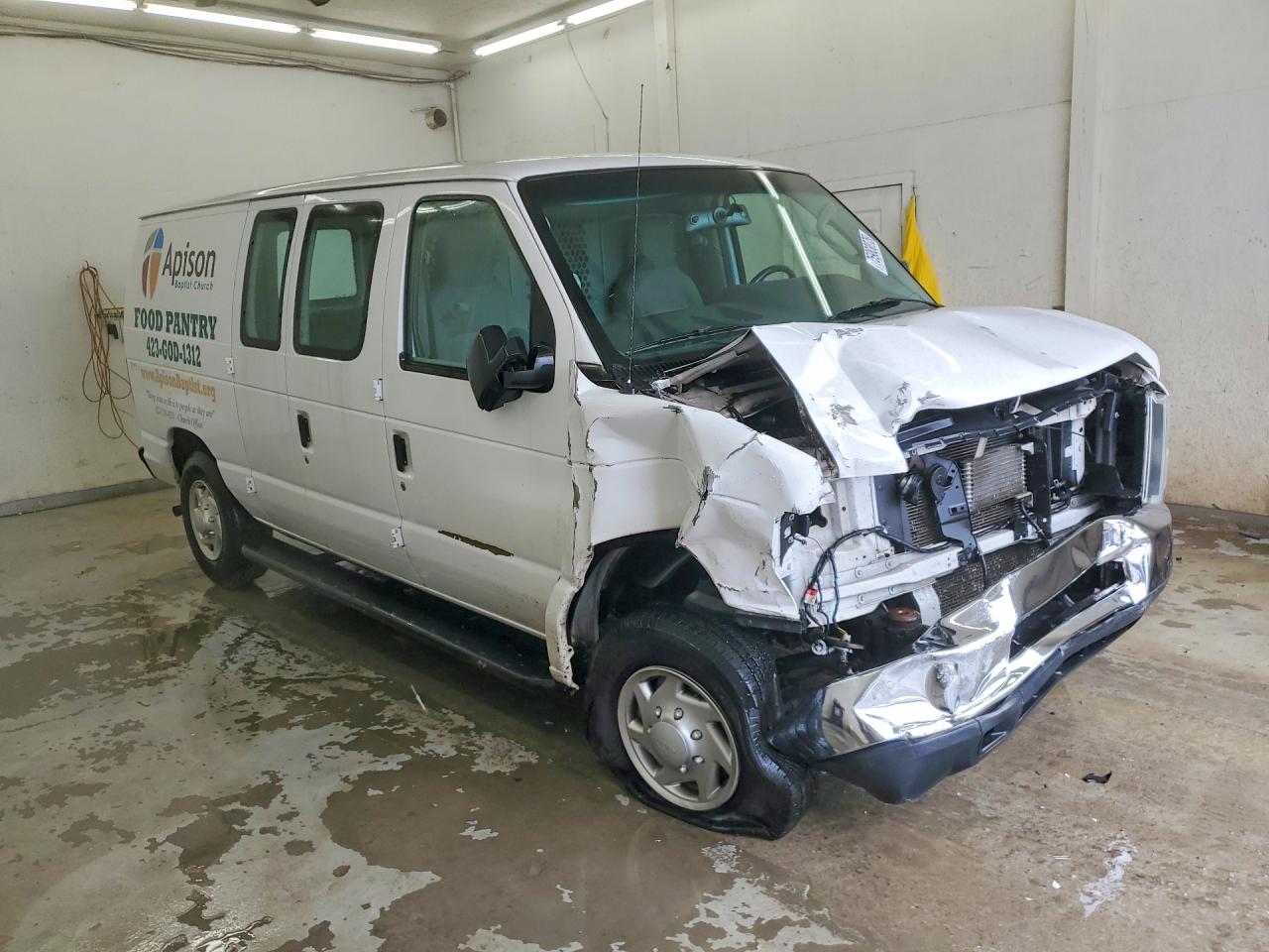 Ford Econoline E250 Van