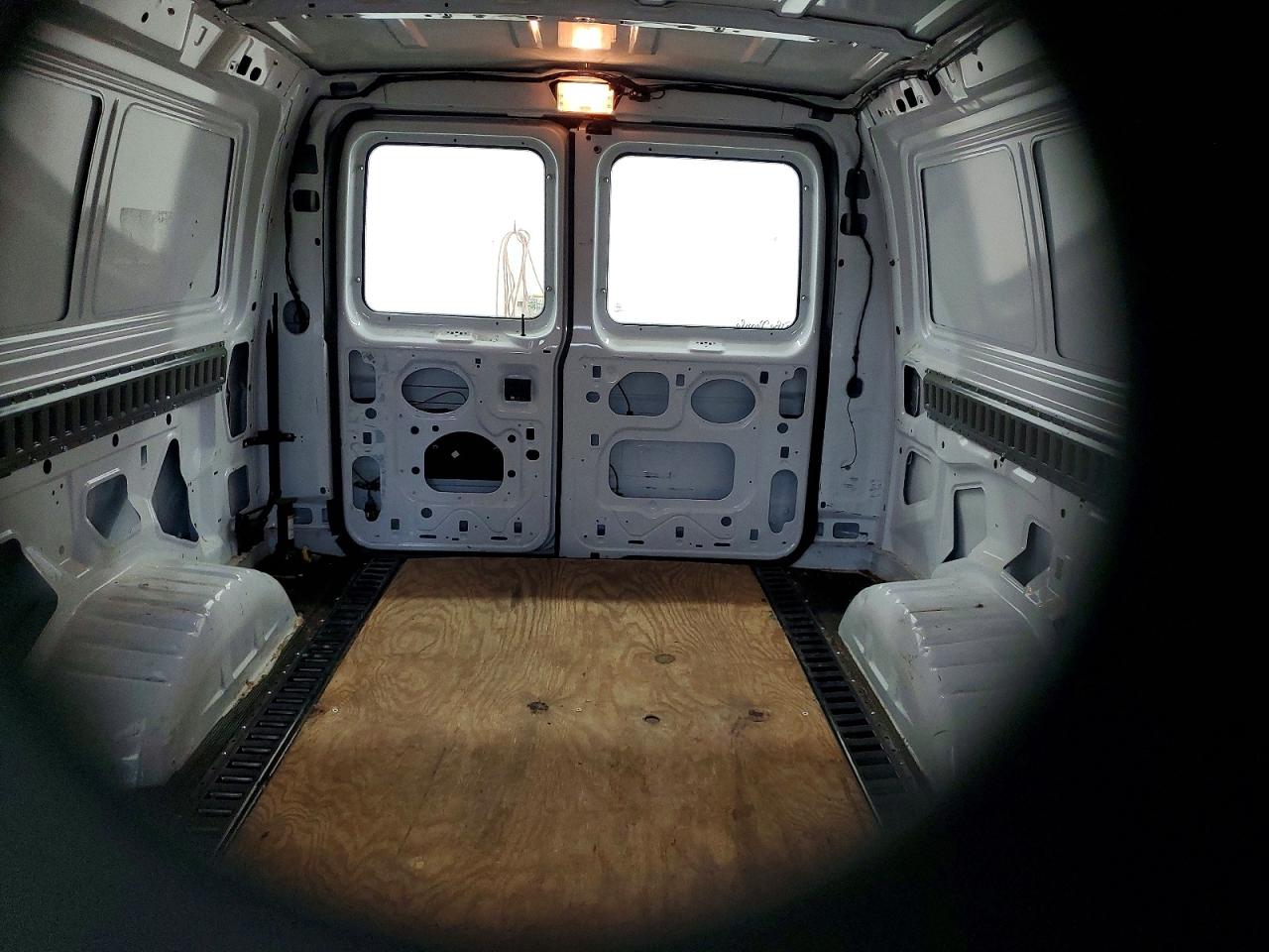 Ford Econoline E250 Van