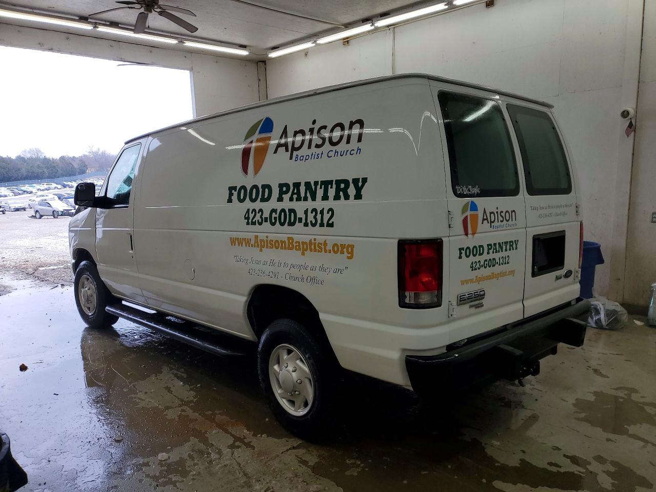 Ford Econoline E250 Van