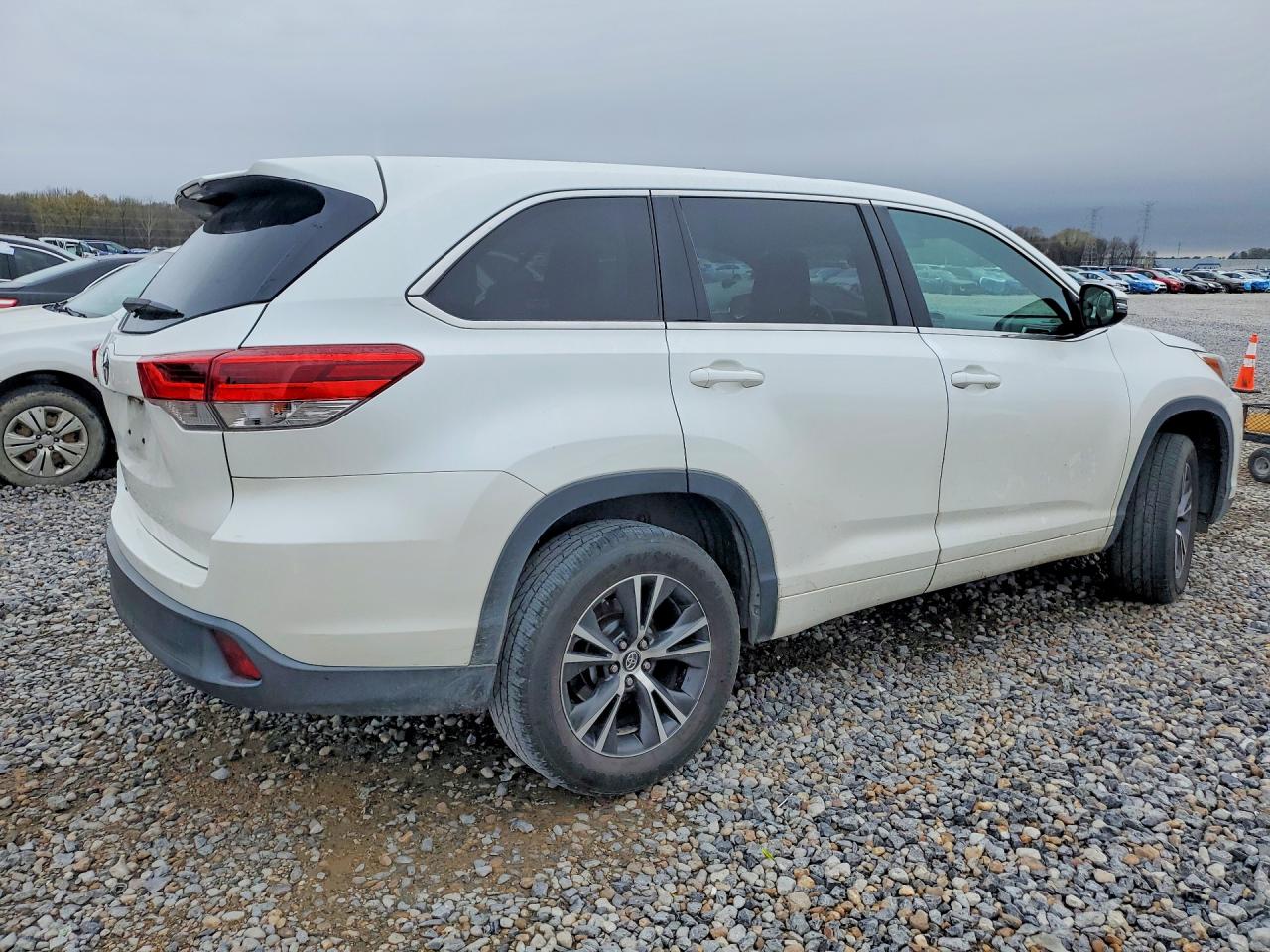 Toyota Highlander Le
