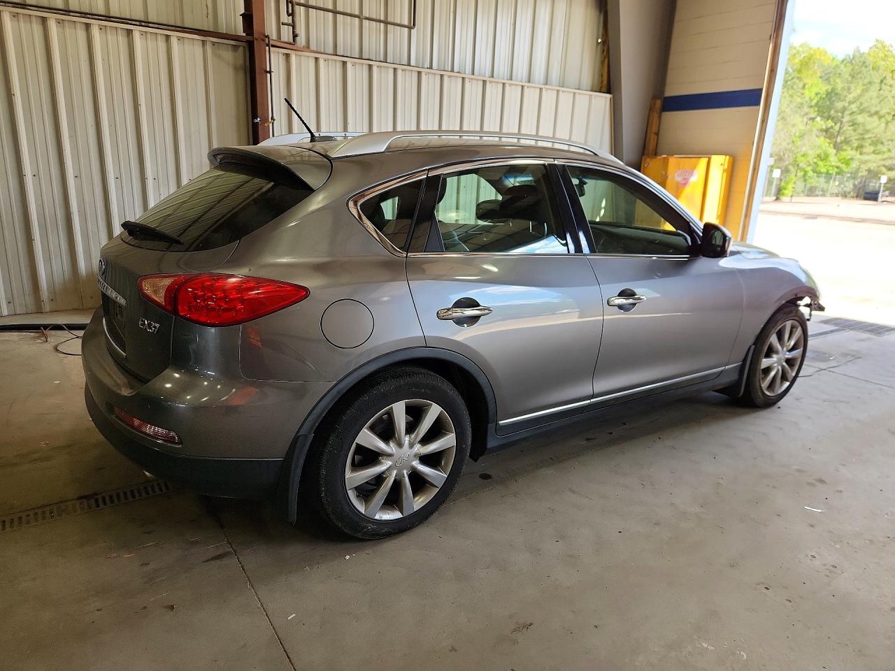 INFINITI Ex Base
