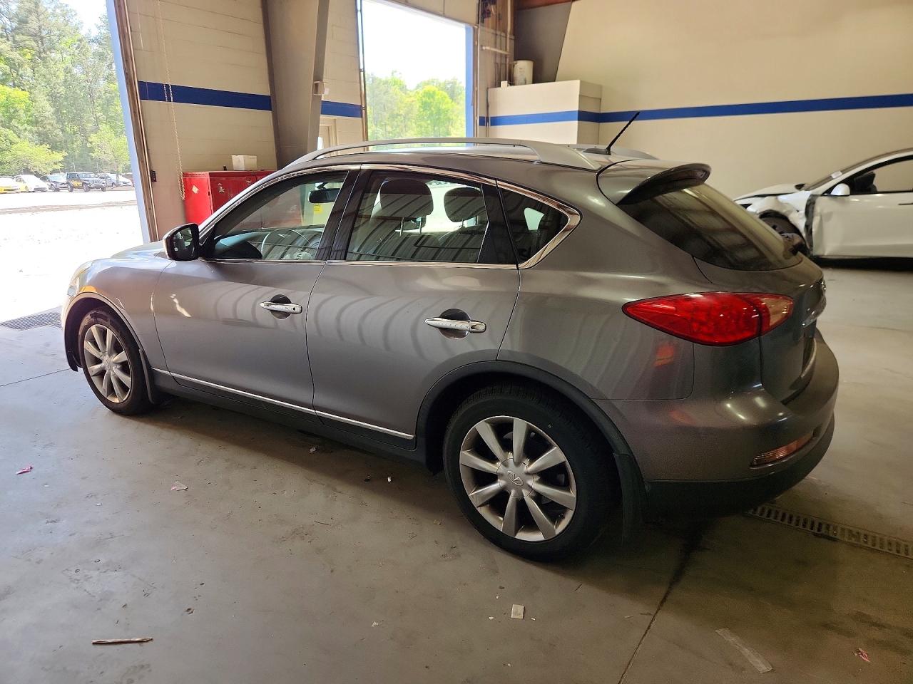INFINITI Ex Base