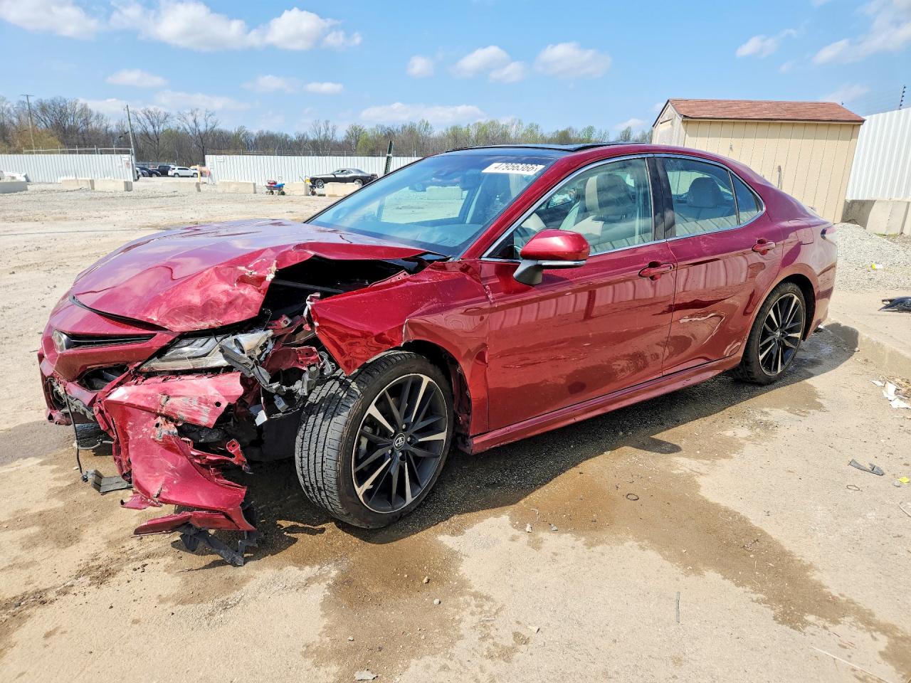 Salvage Toyota Camry Image