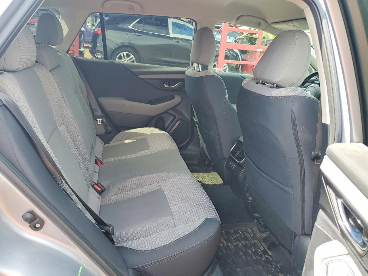 Subaru Outback Premium