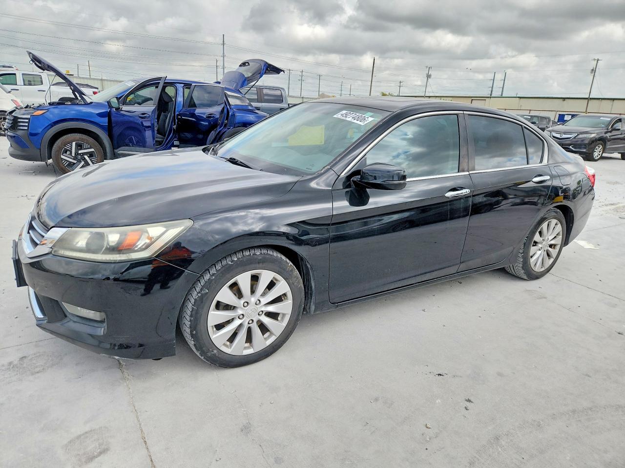 Salvage Honda Accord Image