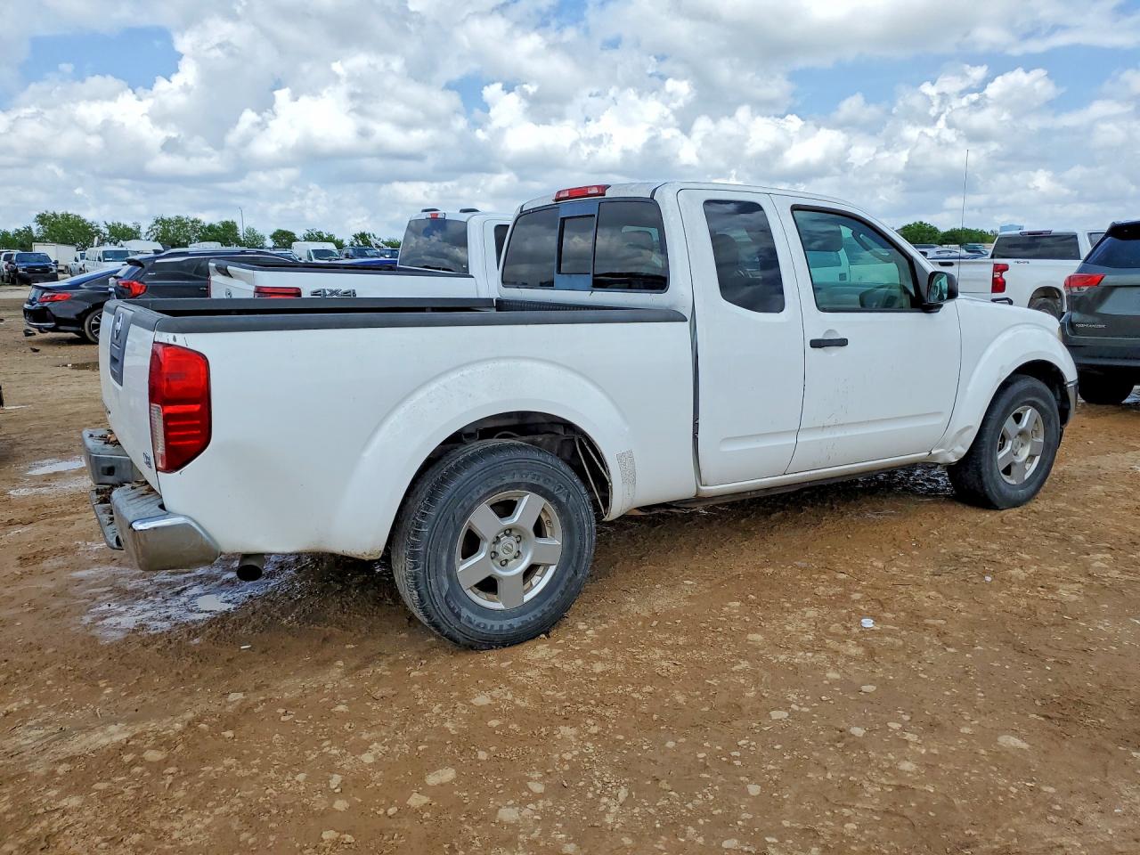 Nissan Frontier Se V6