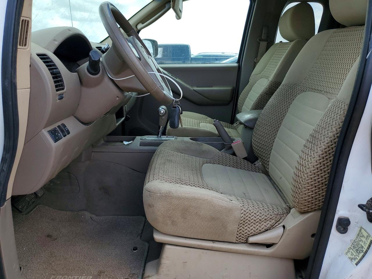 Nissan Frontier Se V6