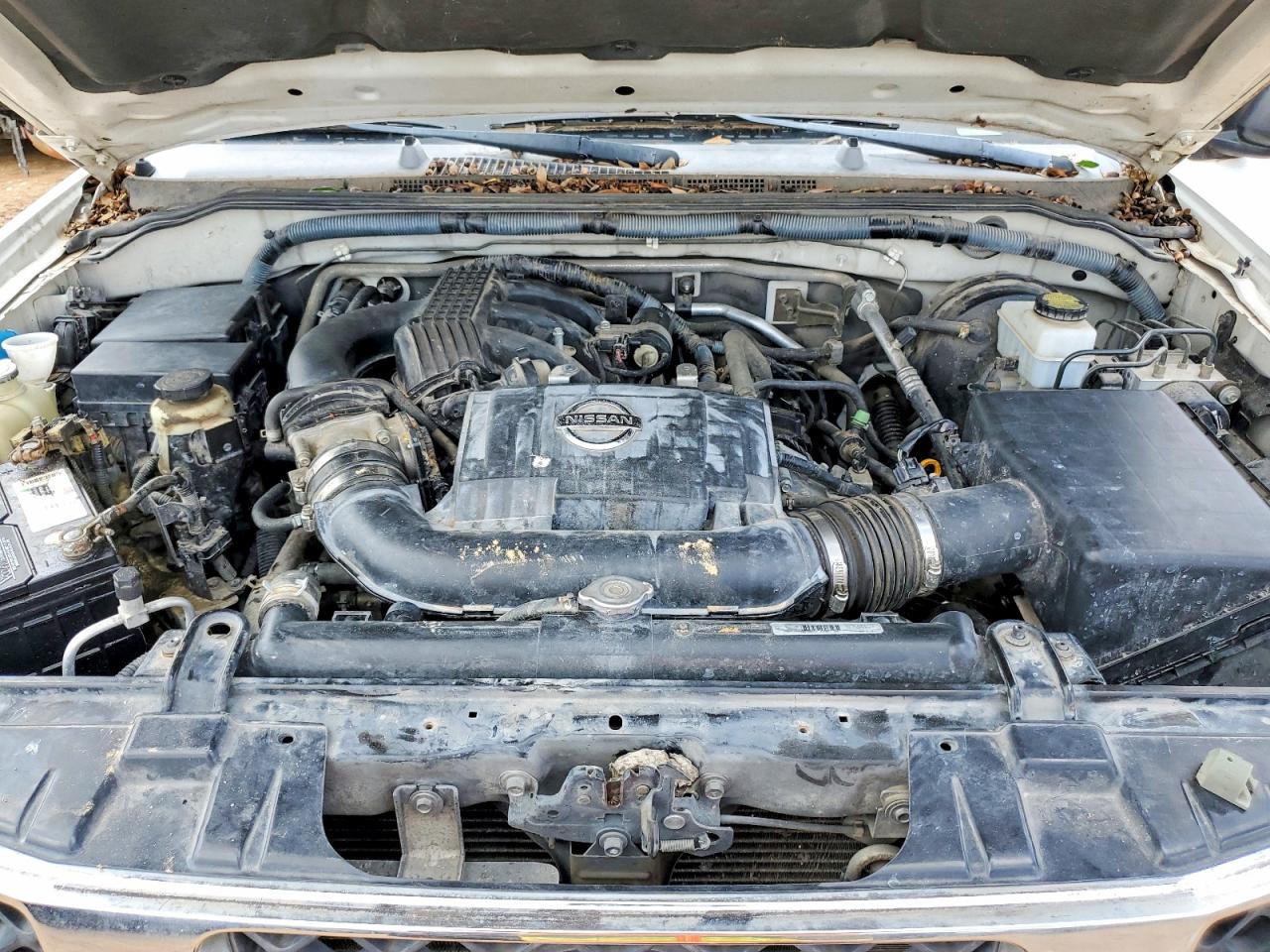 Nissan Frontier Se V6