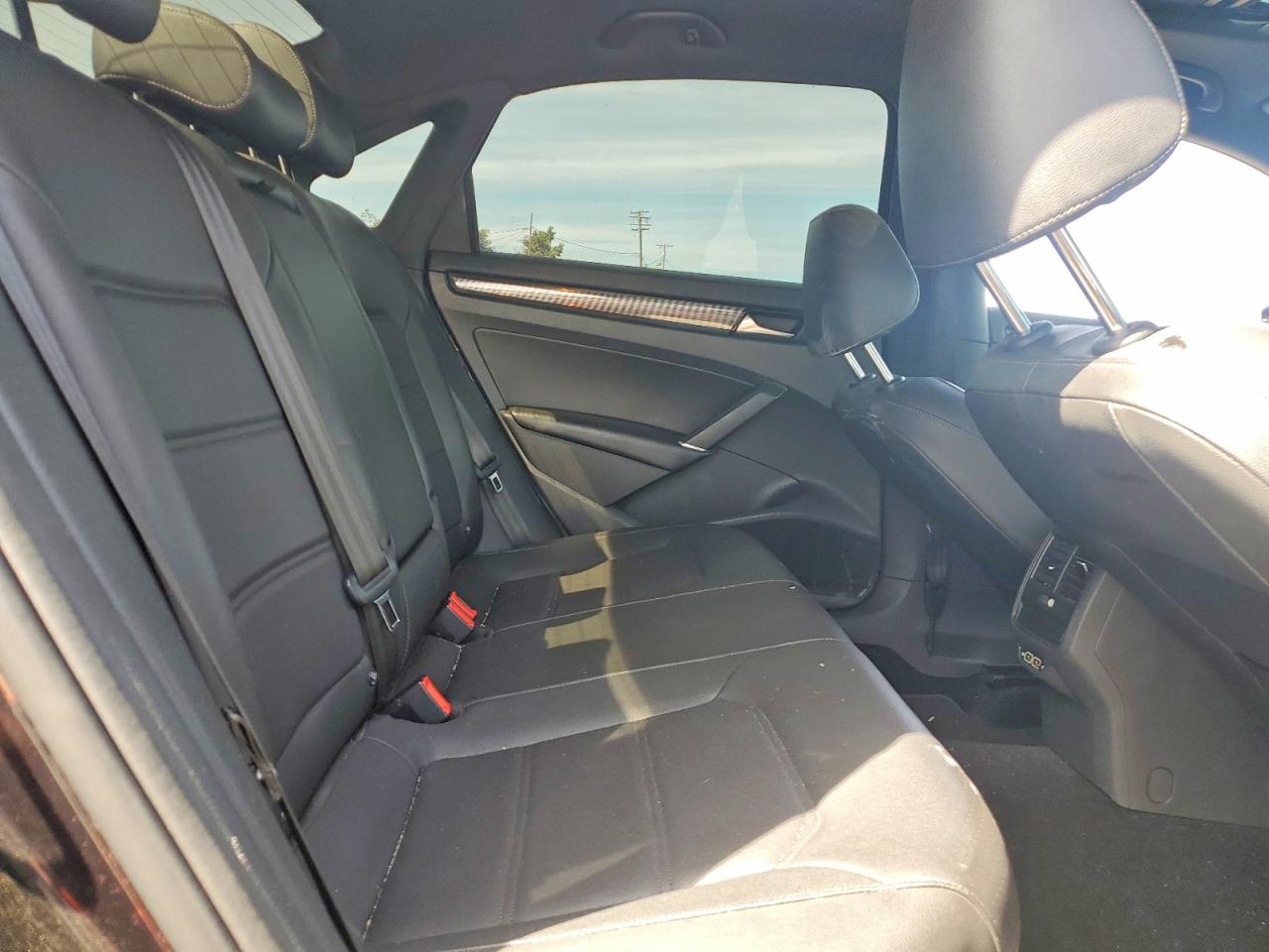 Volkswagen Passat R-line