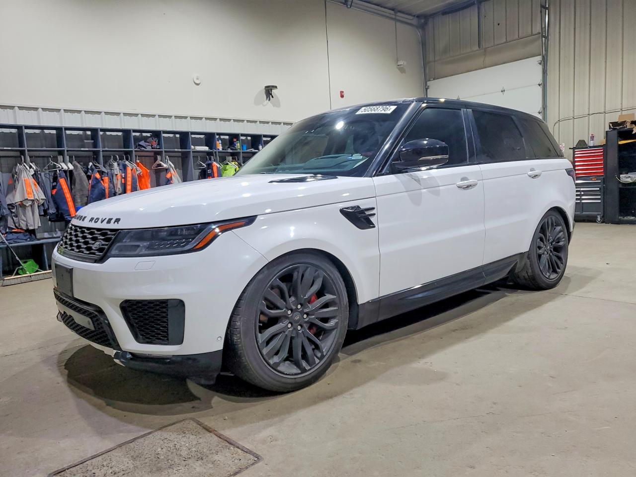 Salvage Land Rover Range Rover Image