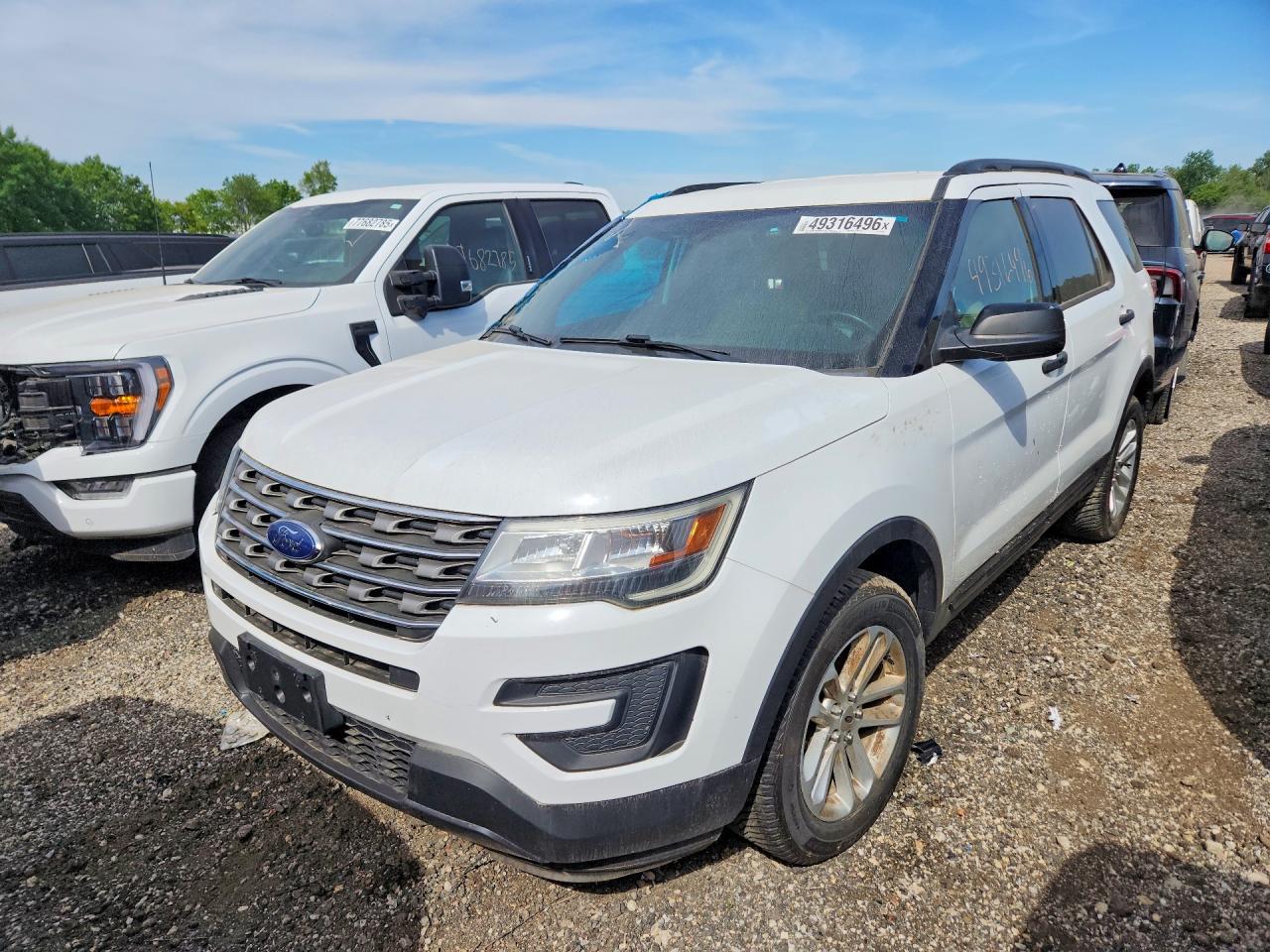 Salvage Ford Explorer Image