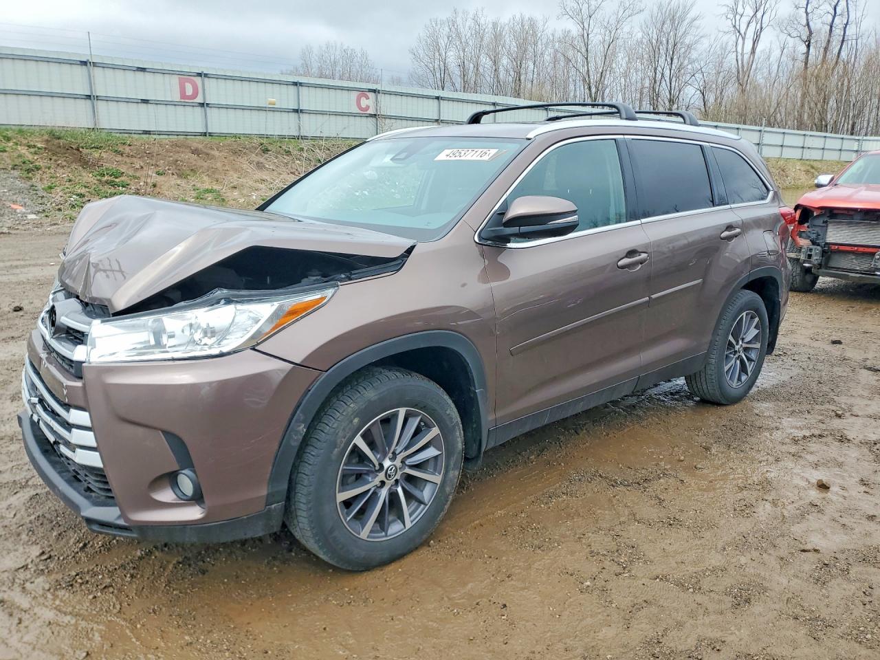 Salvage Toyota S Le Xle Image