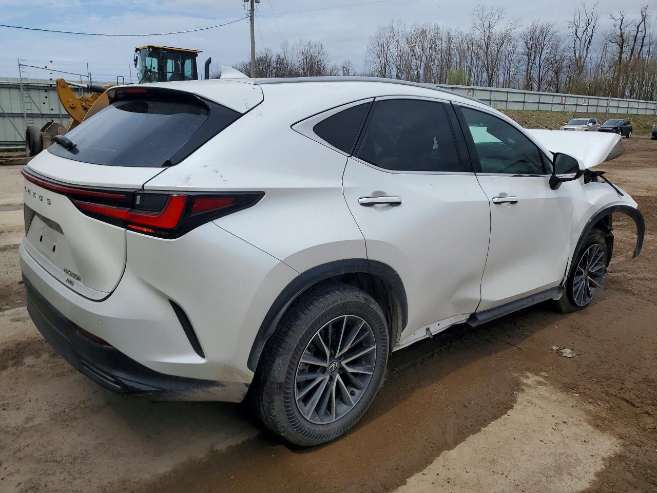 Lexus NX Base