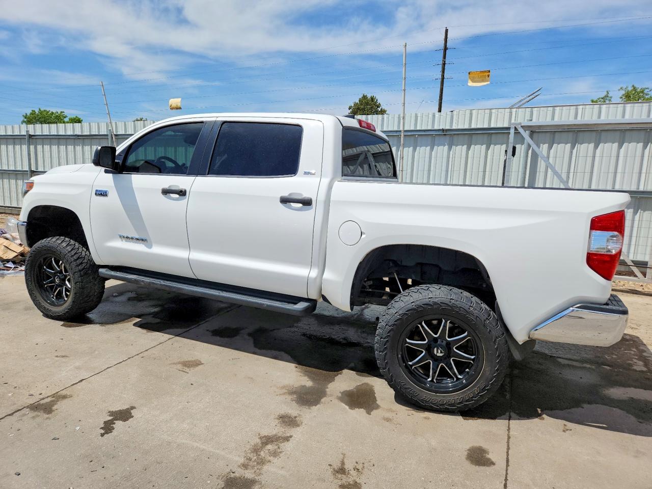 Toyota Tundra Sr5