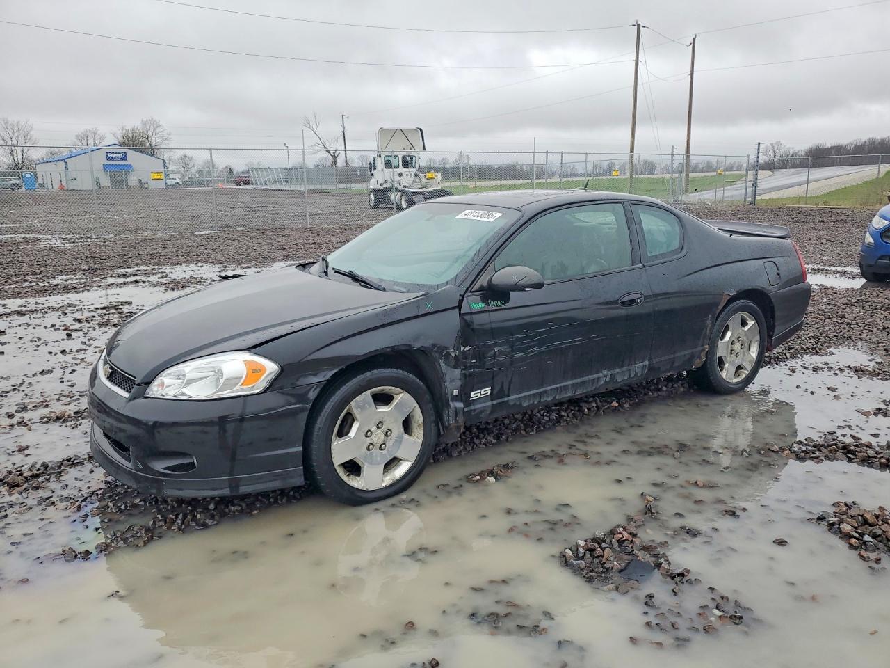 Salvage Chevrolet Monte Carlo Image