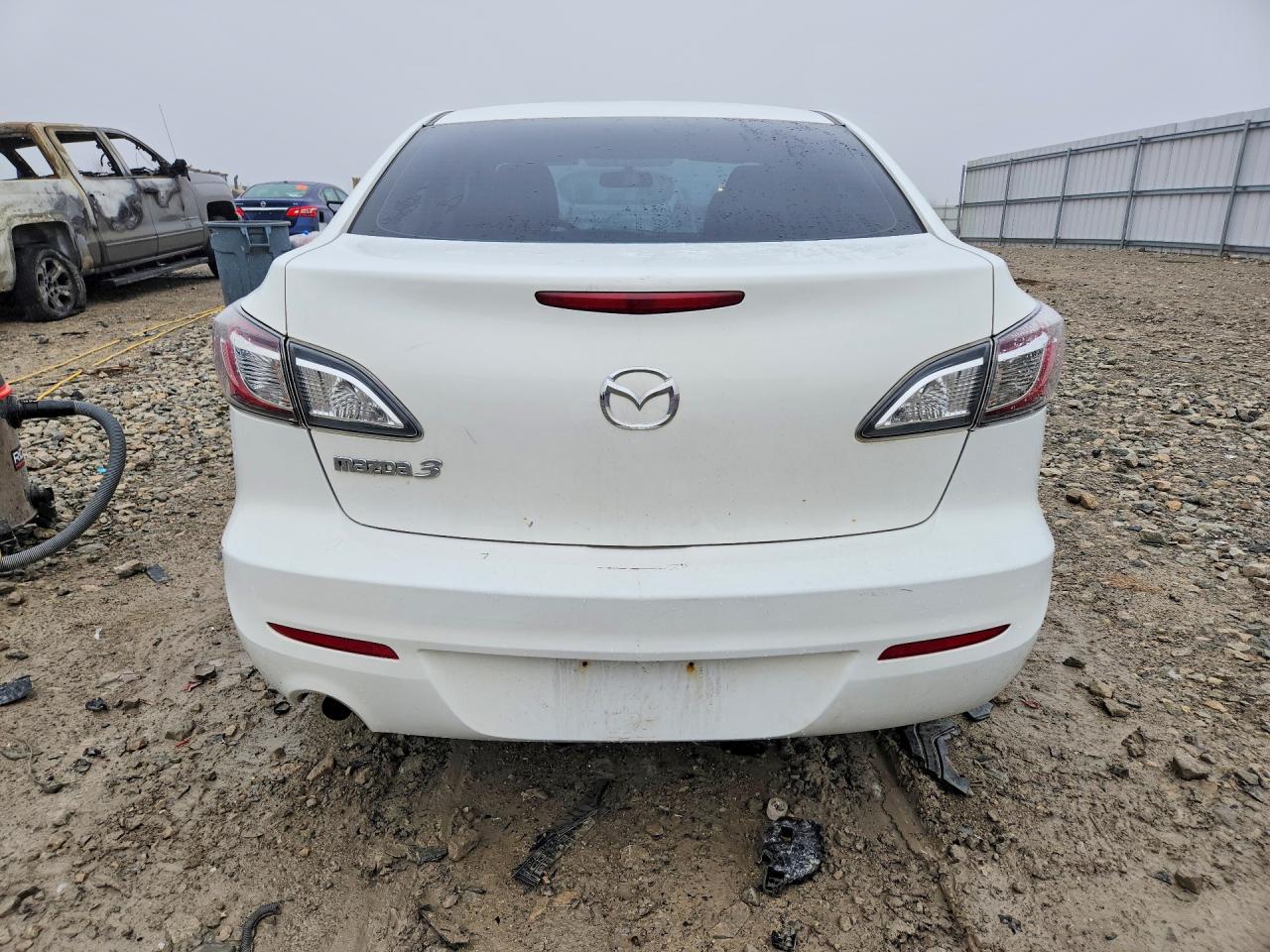 Mazda 3 I