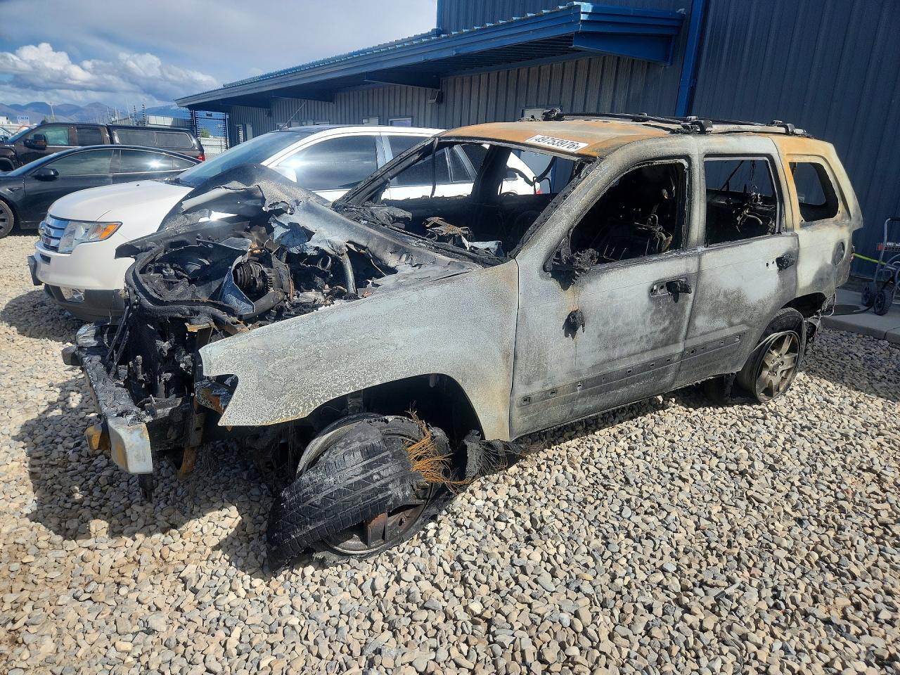 Salvage Jeep Cherokee Image